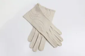 1950s/60s Deadstock Italian Soft Beige Cotton Gloves, Size 6.5