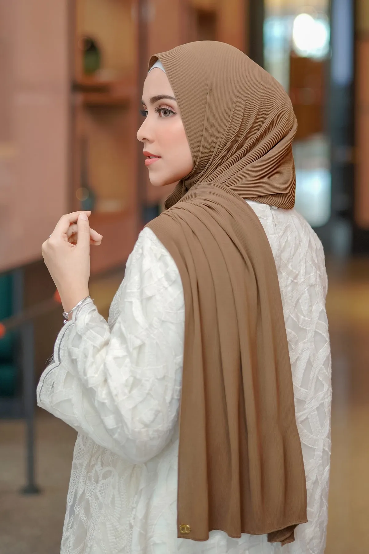 Everyday Pleated Shawl - Toffee