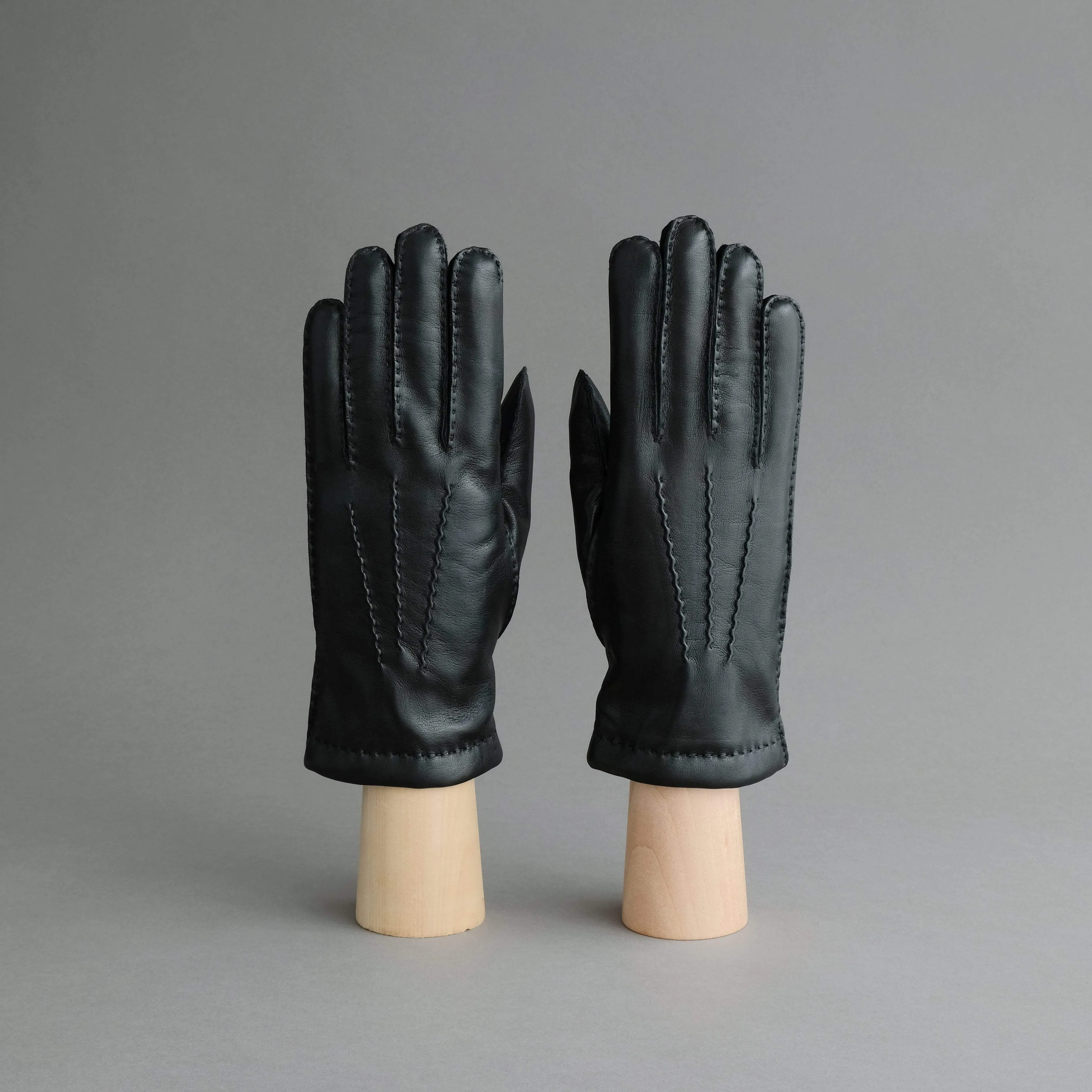 Gentlemen's Gloves from Black Hair Sheep Nappa Lined with Cashmere