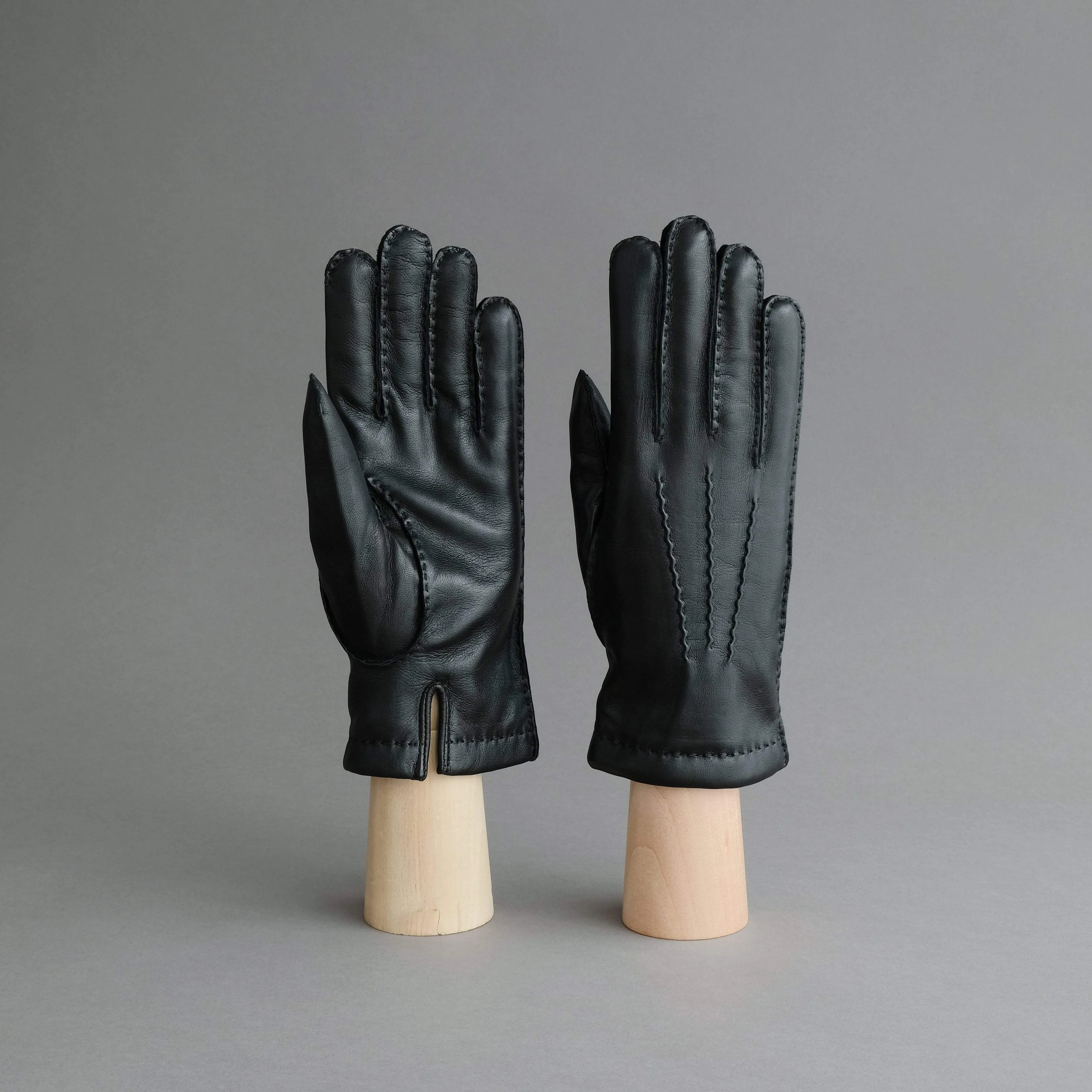 Gentlemen's Gloves from Black Hair Sheep Nappa Lined with Cashmere