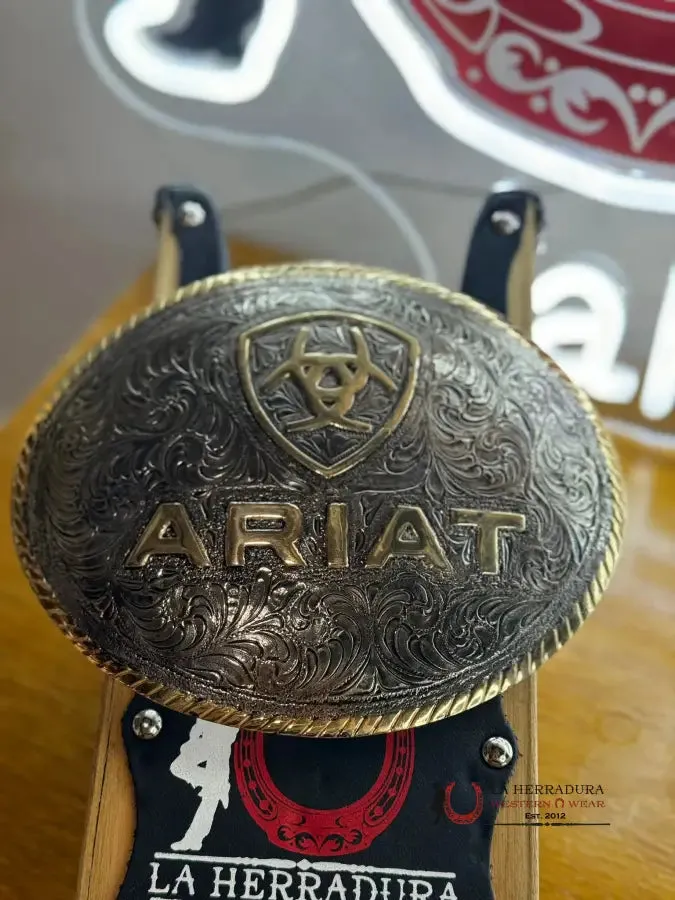 ROUND ARIAT SILVER WITH GOLD TRIM BUCKLE