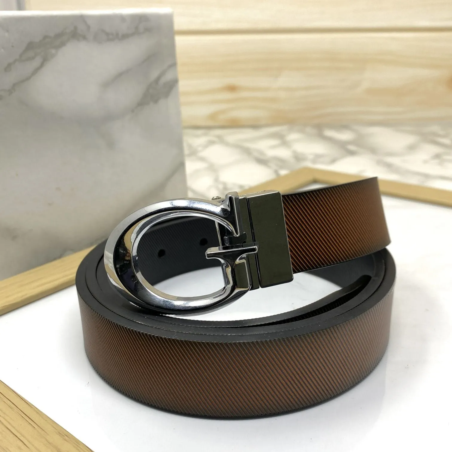 Small G Letter Reversible Strap Belt For Men-JonasParamount