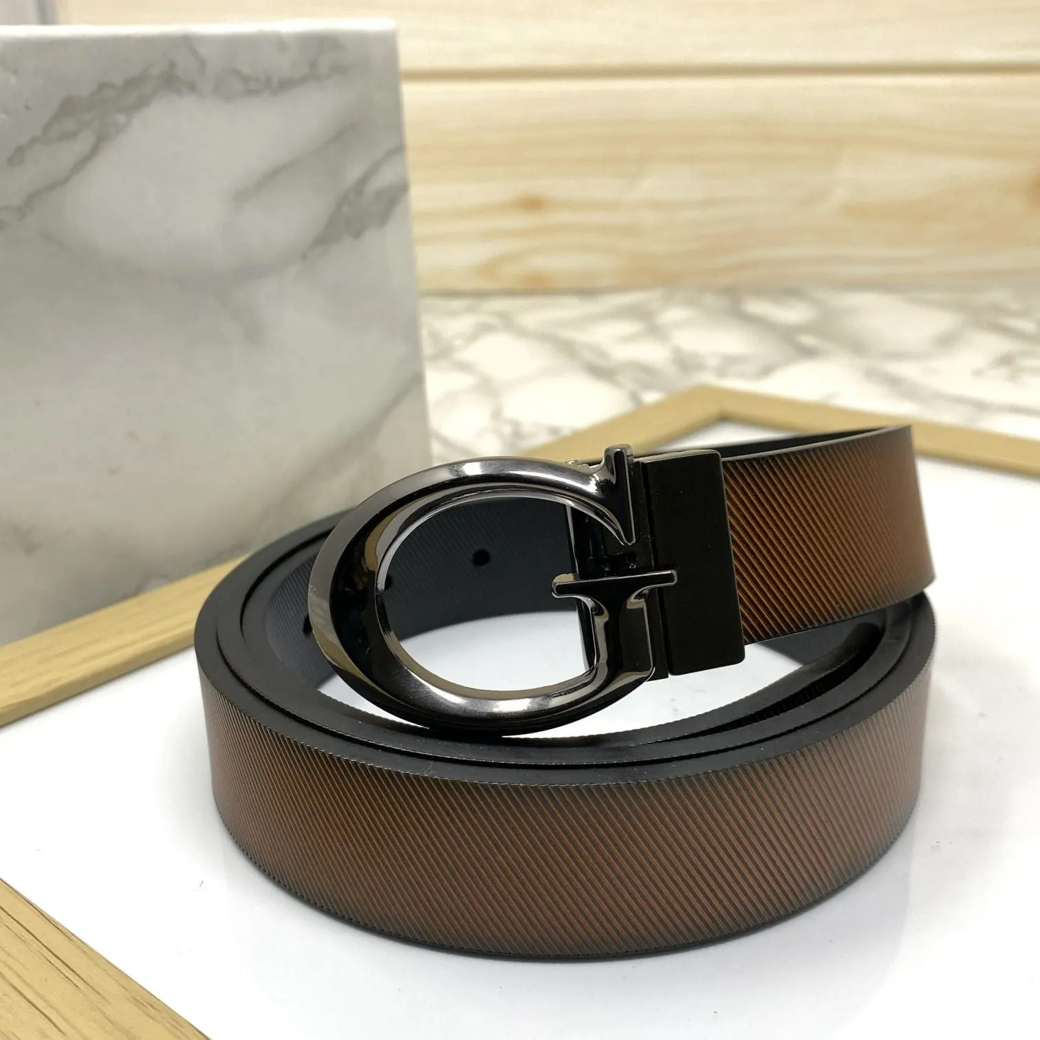 Small G Letter Reversible Strap Belt For Men-JonasParamount