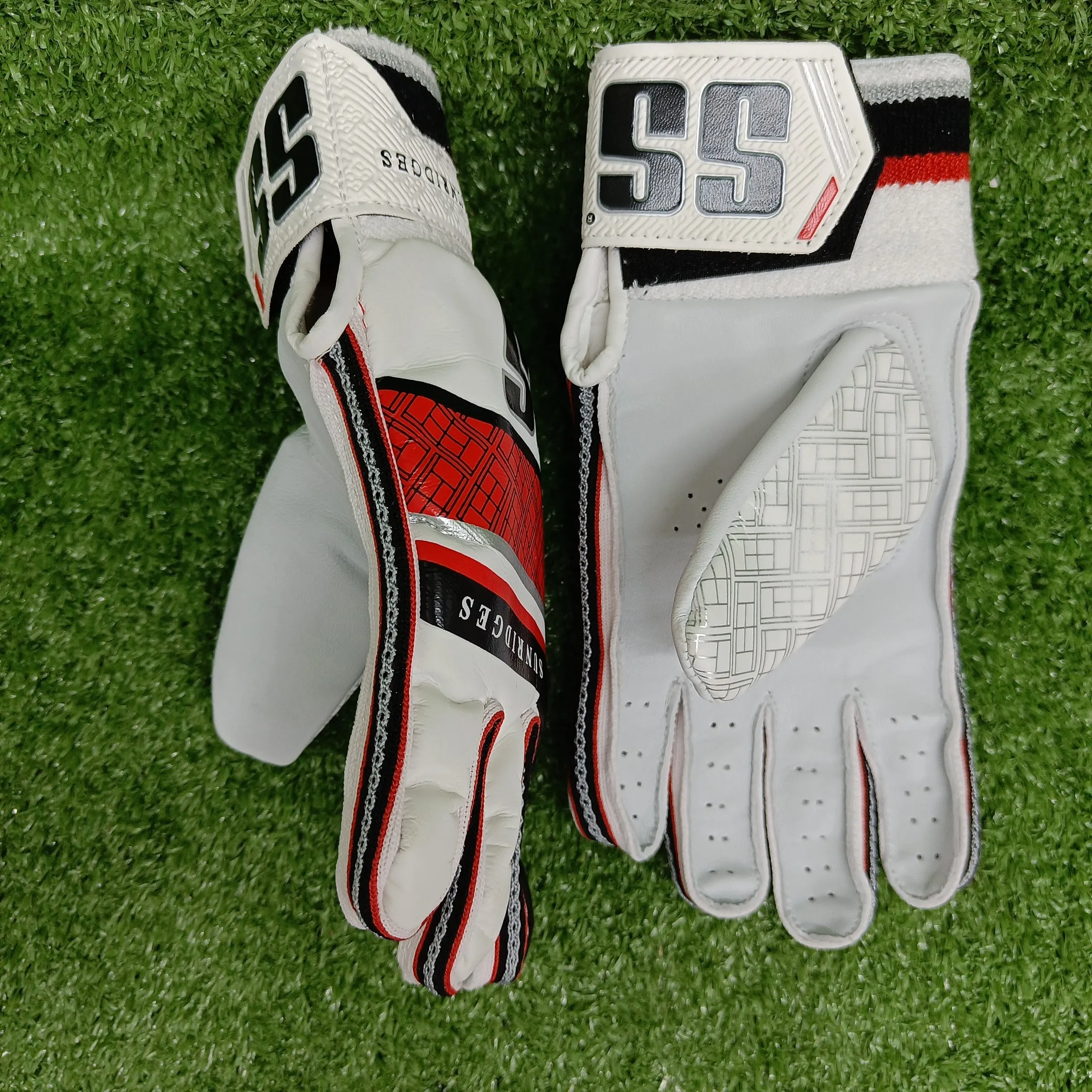 SS Indoor Junior / Youth Tennis Ball Cricket Batting Gloves (Ambidextrous)