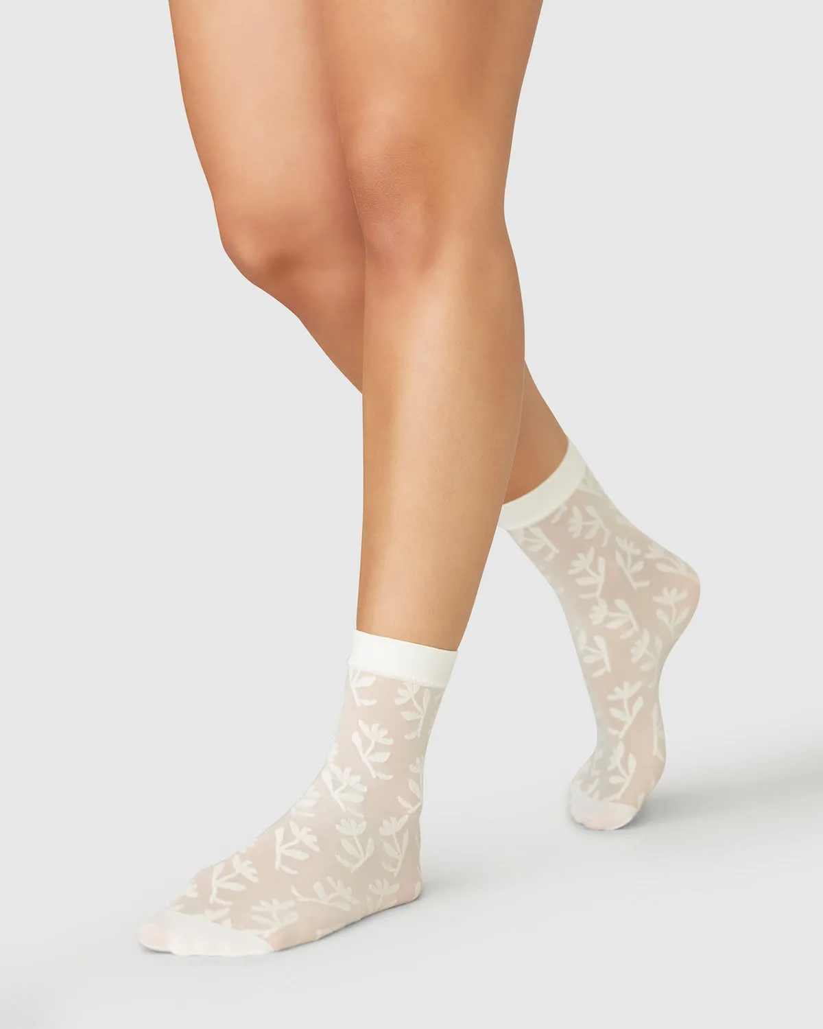 SWEDISH STOCKINGS SOCKS FLORA FLOWER IVORY